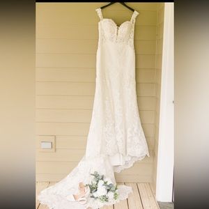 Size 14 Martina Liana Wedding Dress